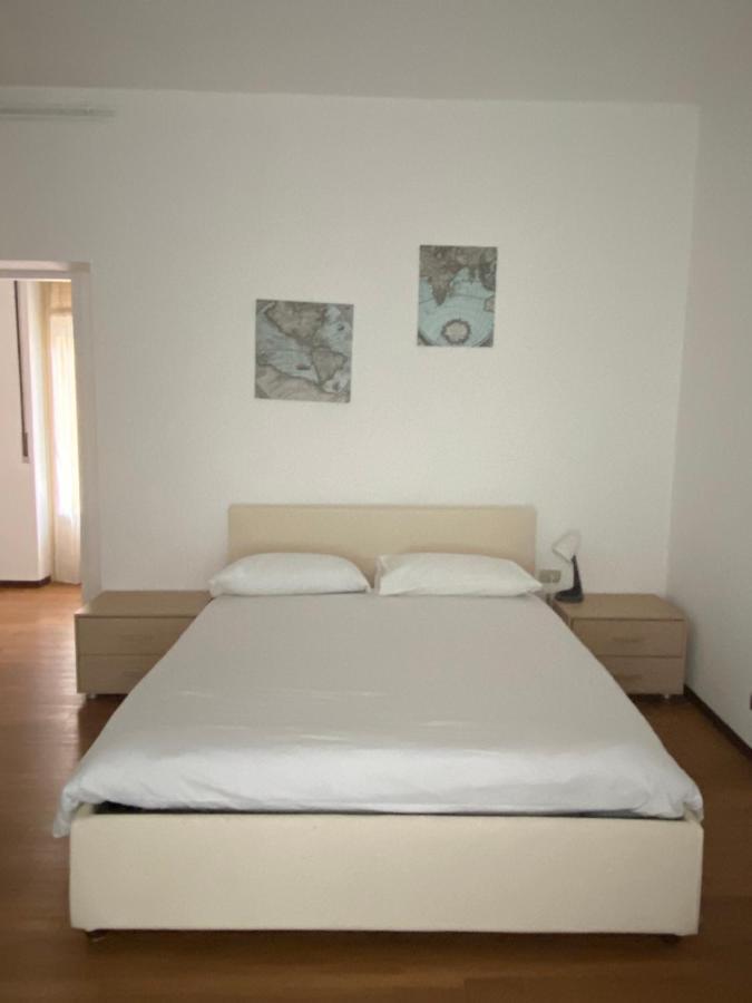 Appartmentslapiazzetta -1-2-6 Sesto Calende Buitenkant foto